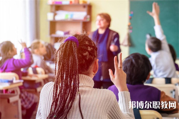 湖南哪里的中專學校能讀航空服務(wù)專業(yè)專業(yè)