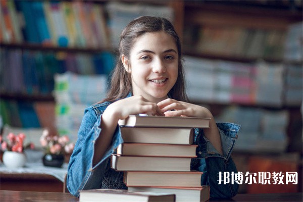 廣東哪里的中職學(xué)校能讀幼師 (學(xué)前教育)專(zhuān)業(yè)