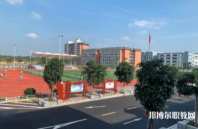 2024貴港市白云職業(yè)技術(shù)學(xué)校招生計(jì)劃 招生人數(shù)是多少(附要求、條件、對(duì)象)
