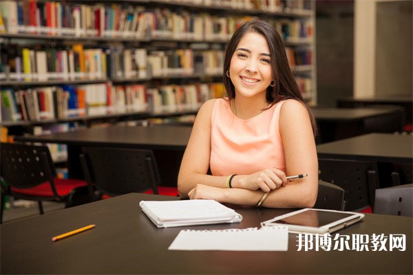 廣西哪里的中專學校能讀人力資源管理事務(wù)專業(yè)