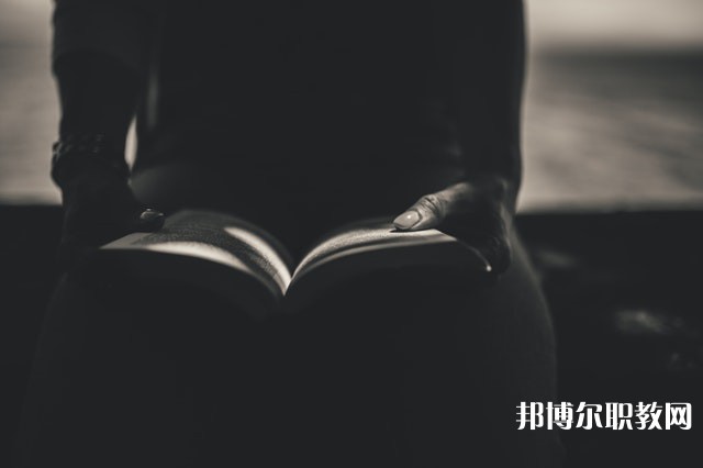 廣西哪里的中專學校能讀會計(會計電算化)專業(yè)