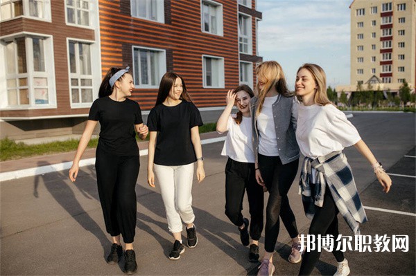 四川哪里的中職學校能讀法律事務(wù)專業(yè)