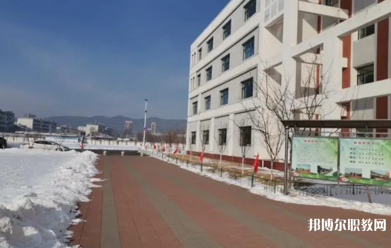 2024新賓縣中等職業(yè)技術(shù)專業(yè)學(xué)校招生計(jì)劃 招生人數(shù)是多少(附要求、條件、對(duì)象)