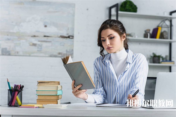 廣西哪里的職業(yè)學校能讀計算機網格技術專業(yè)